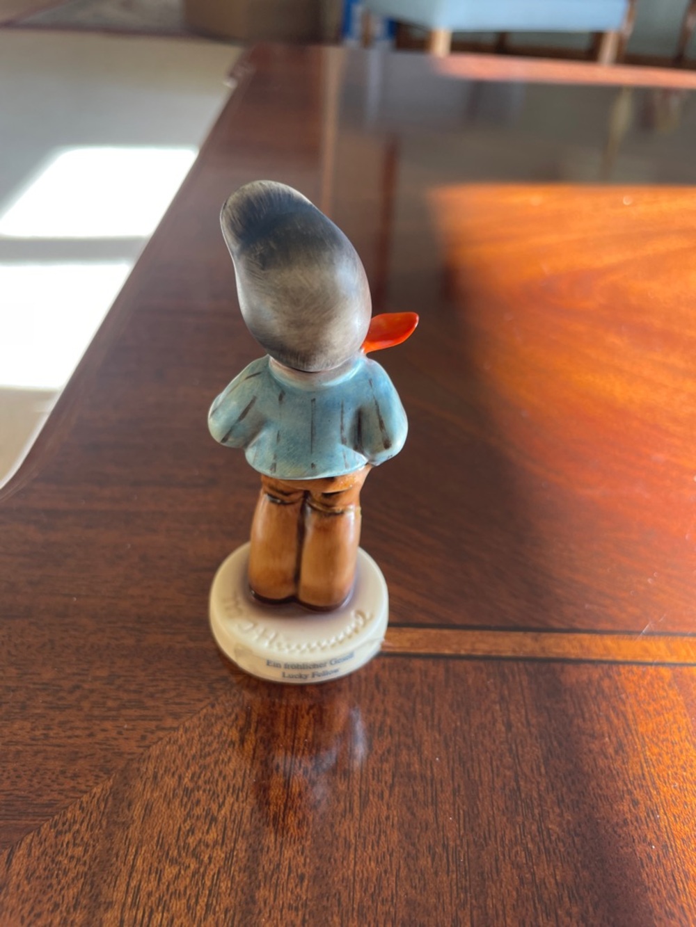 MI Hummel Club  “Lucky Fellow” - Picture 2 of 5